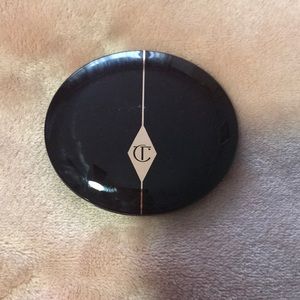 Charlotte Tilbury Cheek To Chic Pillow Talk blush